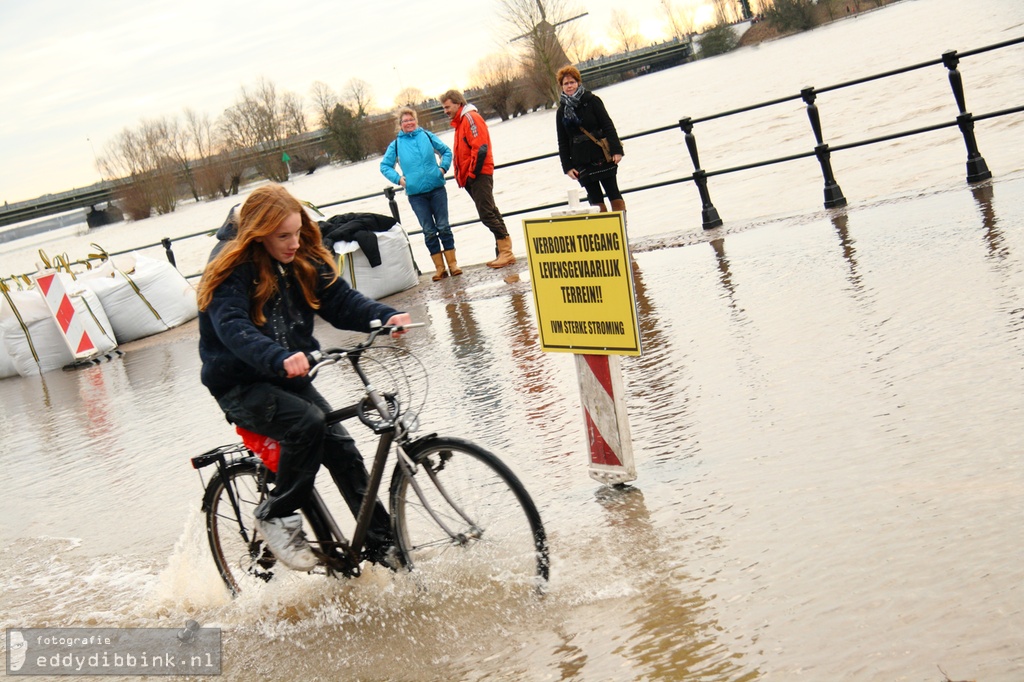 2011-01-16 Hoog water, Deventer 005